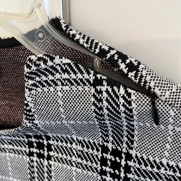 St. John Sport by Marie Gray Medium plaid ladybug knit long sleeve with scarf - Picture 5 of 11